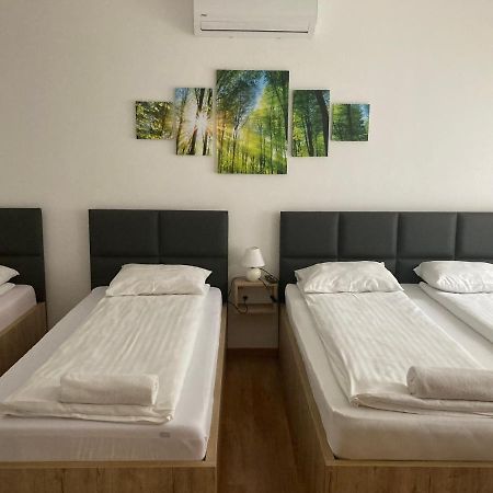 Bfg Apartman Apartment Eger Luaran gambar