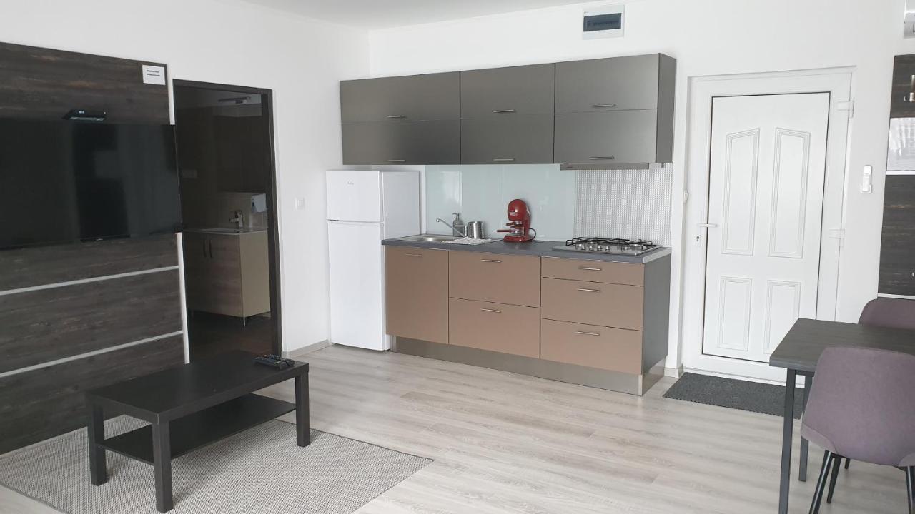 Bfg Apartman Apartment Eger Luaran gambar